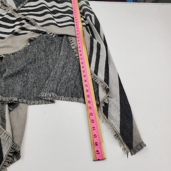 Womens One Size Cardigan Vest Waterfall Open Front Striped Fringe Hem Gray Black - Picture 12 of 13